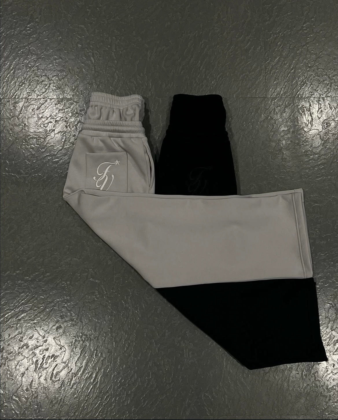 Star pattern joggers